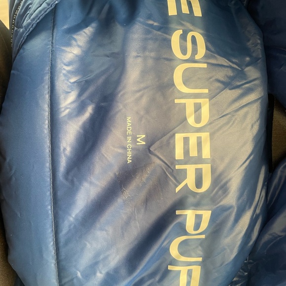 Women’s Puffer aritzia the super puff medium with down insulation - Picture 8 of 9